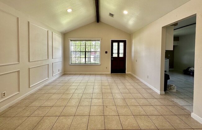 Building Photo - 4659 Orange Cir S