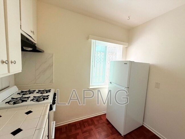 Building Photo - 4308-4308 City Terrace Dr