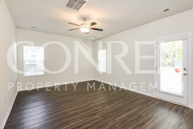 Building Photo - Beautiful New Construction, 15 Minutes to ...