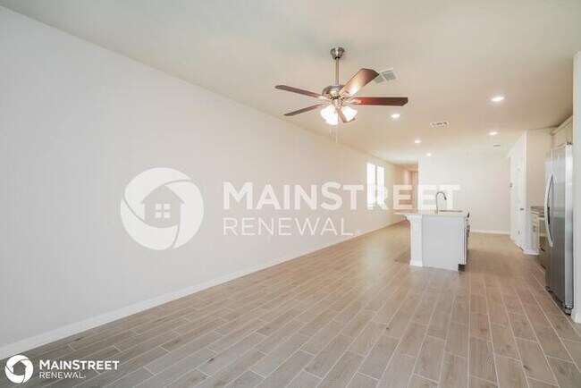 Foto del edificio - 574 Amadoras Way, Saint Cloud, FL 34771