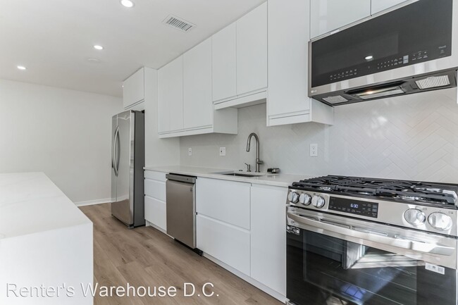 Foto del edificio - 2 br, 1 bath House - 9459 Fairfax Blvd #302