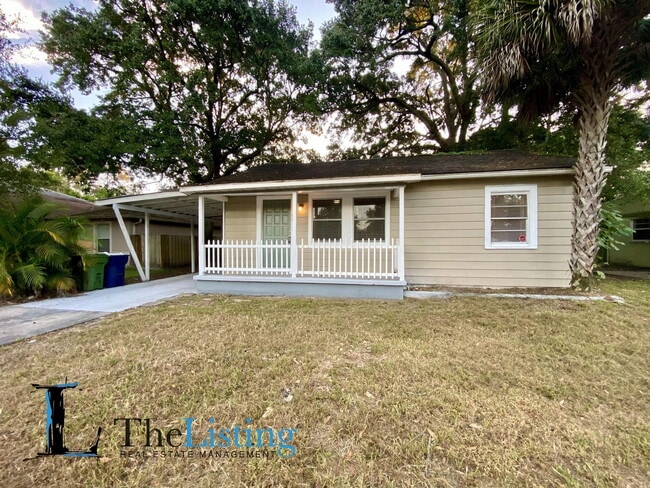 Photo - 10011 N Jasmine Ave House