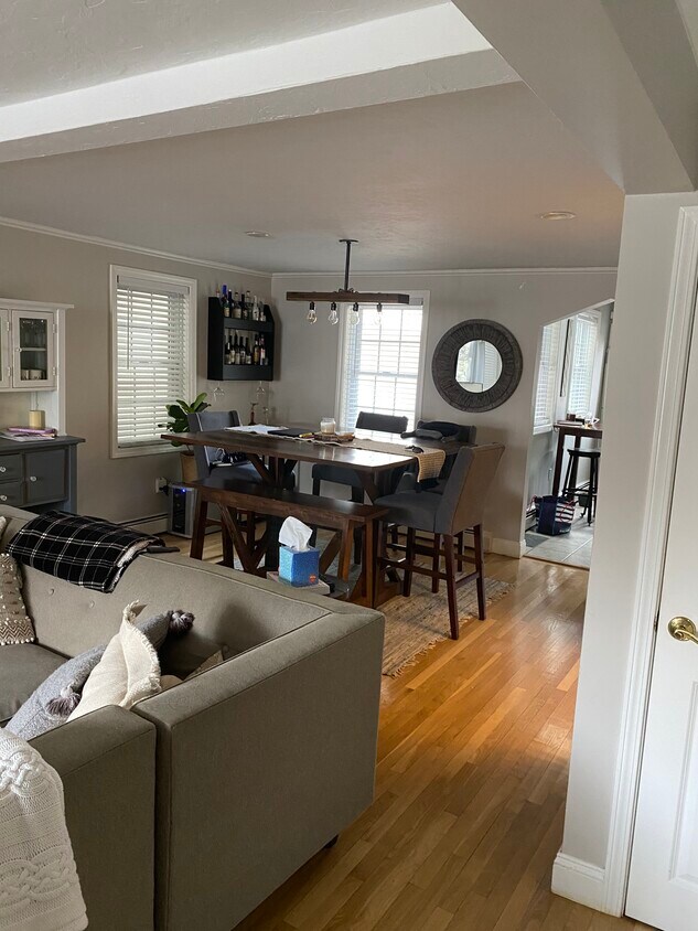 Building Photo - 21 Vinton St