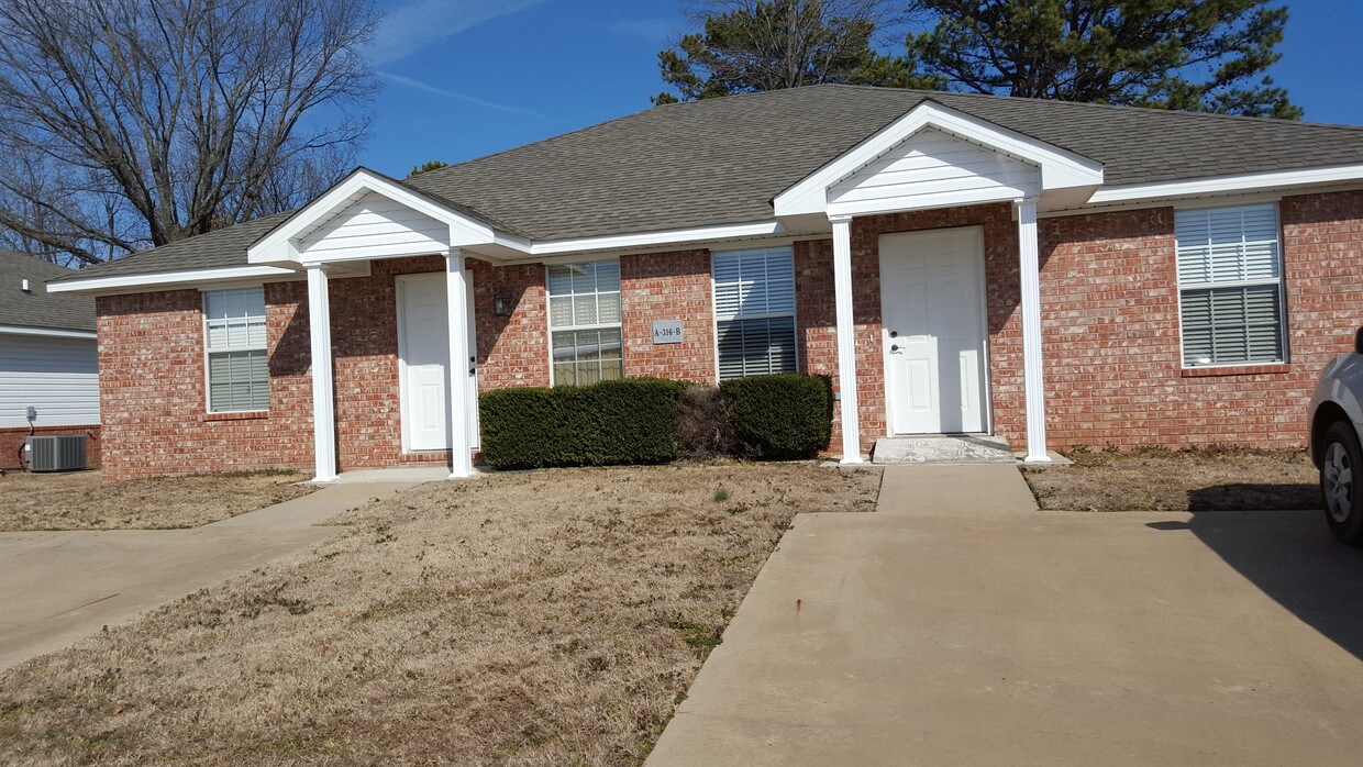 224 Lighthouse Dr, Alma, AR 72921 Apartments in Alma, AR