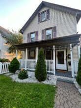 Building Photo - 367 Zion St