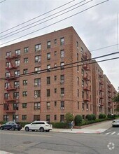 Building Photo - 2400 E 3rd St