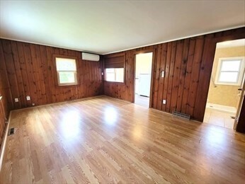 Foto del edificio - 3 River Rd