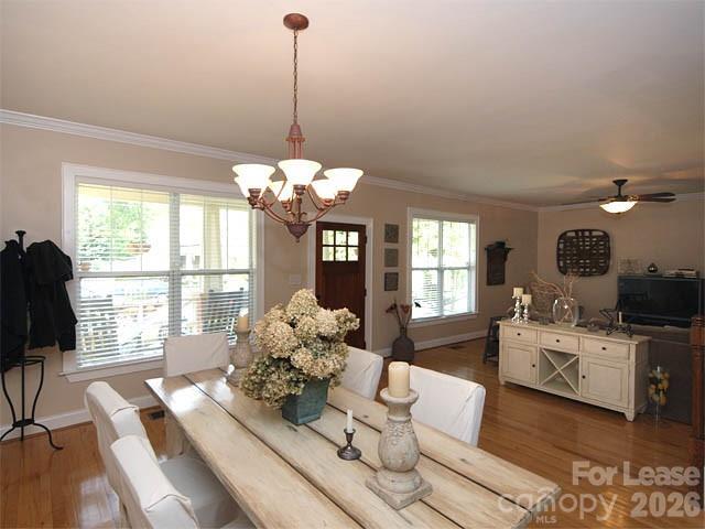 Foto del edificio - 821 E 37th St