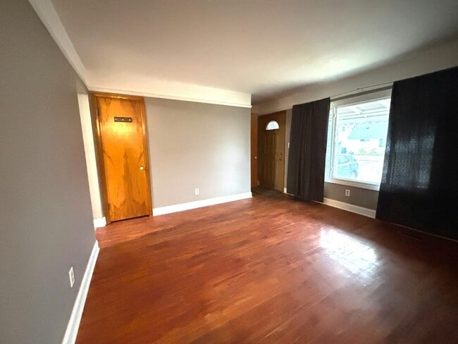 Building Photo - 24408 Lauren Ave