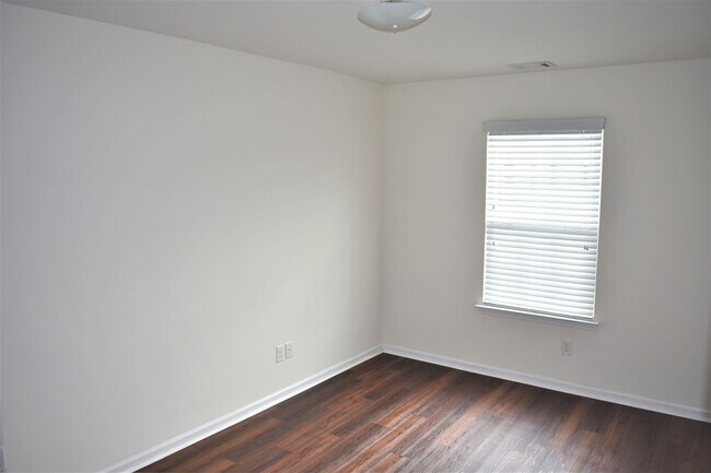 Building Photo - 1 Bearing Cir