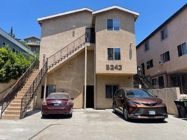 Foto del edificio - 5243 Huntington Dr N