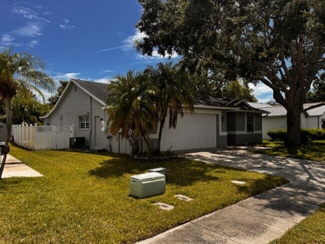 Building Photo - 2519 Southern Oak Cir