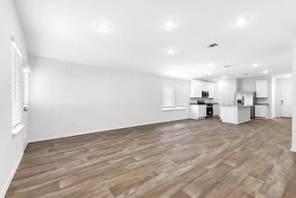 Building Photo - 3710 Turnpike Dr