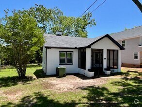 Building Photo - 110 Jackson Ln