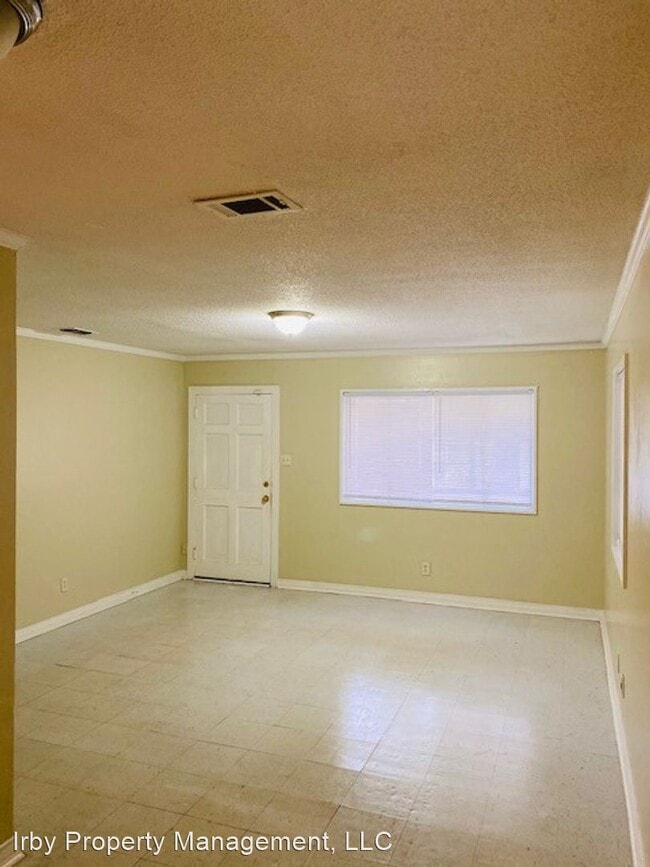 Building Photo - 3 br, 2 bath House - 4016 Cresthaven Road
