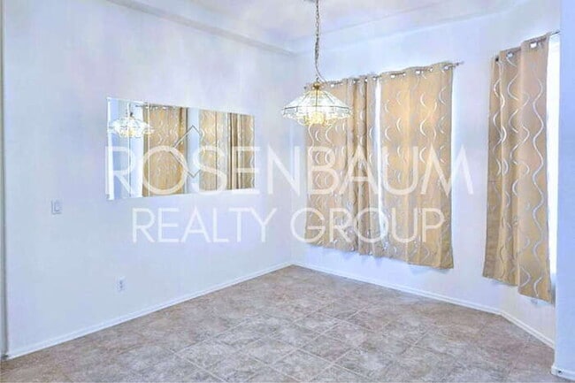 Foto del edificio - Stunning 2-beds, 2-baths home located in t...
