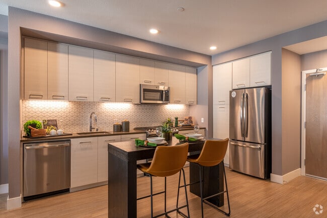 2HAB, 2BA - 1228 ft² - Savoy