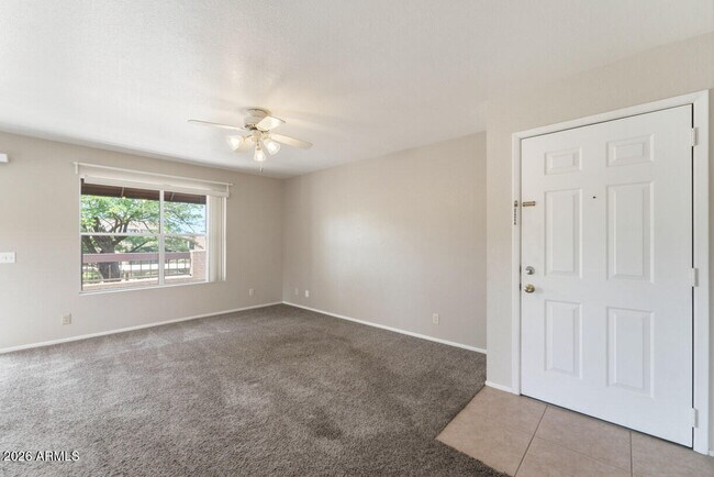 Foto del edificio - 16657 E Gunsight Dr