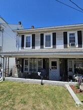 Building Photo - 154 E Catawissa St