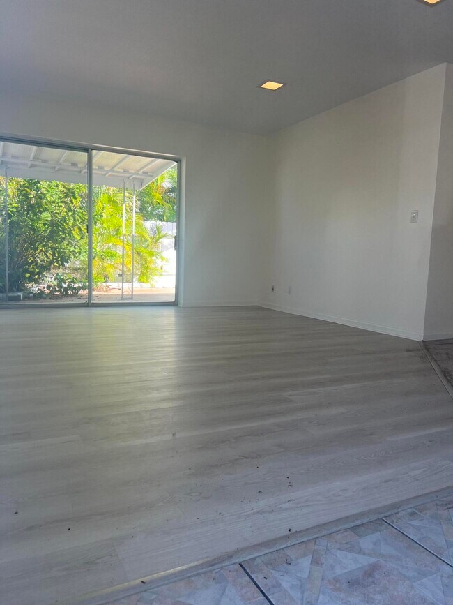 Foto del edificio - 136 Yacht Club Dr