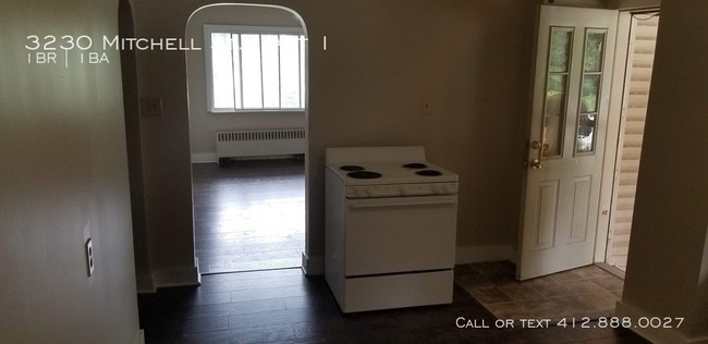 Building Photo - Remodeled 1 bedroom apartment - Northside