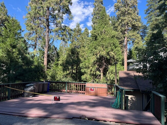 Foto del edificio - Move in ready home