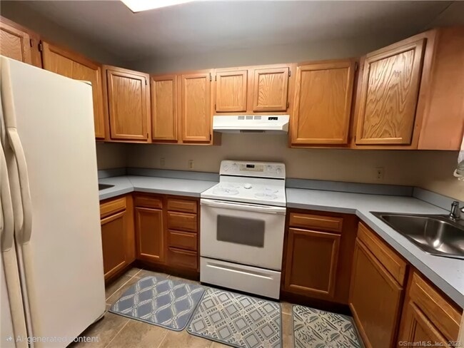 Foto del edificio - 33 Ridge Rd