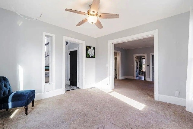 Foto del edificio - 802 S Fell Ave