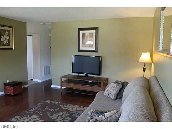 Primary Photo - 4029 Riverside Ct