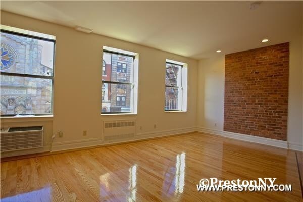 Primary Photo - 362 Broome St