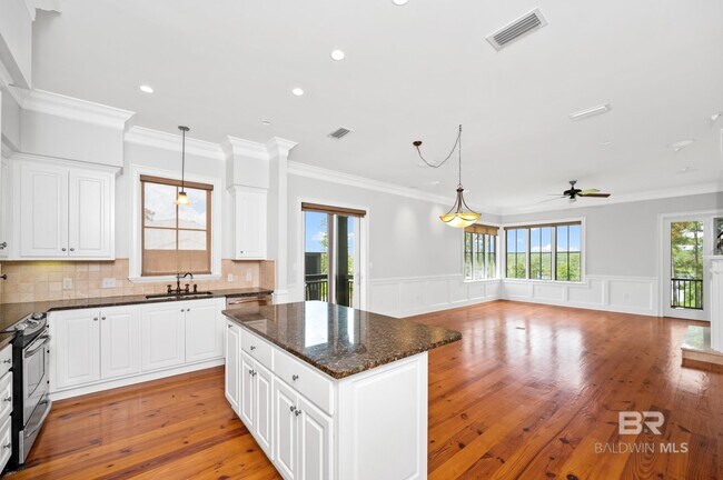 Foto del edificio - 32511 Water View Dr E