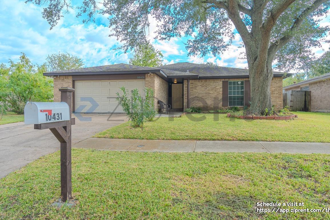 Foto principal - 10431 Odessa Dr