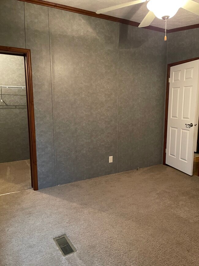 Foto del edificio - 1070 State Hwy B