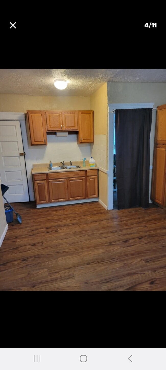 Building Photo - 3619 E 55th St