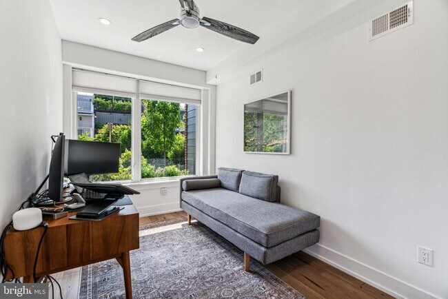 Foto del edificio - 1313 E Montgomery Ave