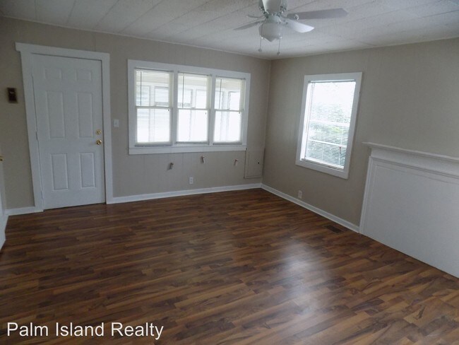 Building Photo - 2 br, 1 bath House - 38311 10th Ave