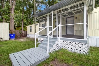 Building Photo - 2619 Warm Ave