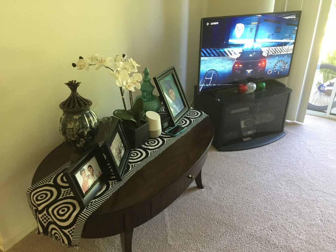 Living Room - 2731 Pleasantdale Rd
