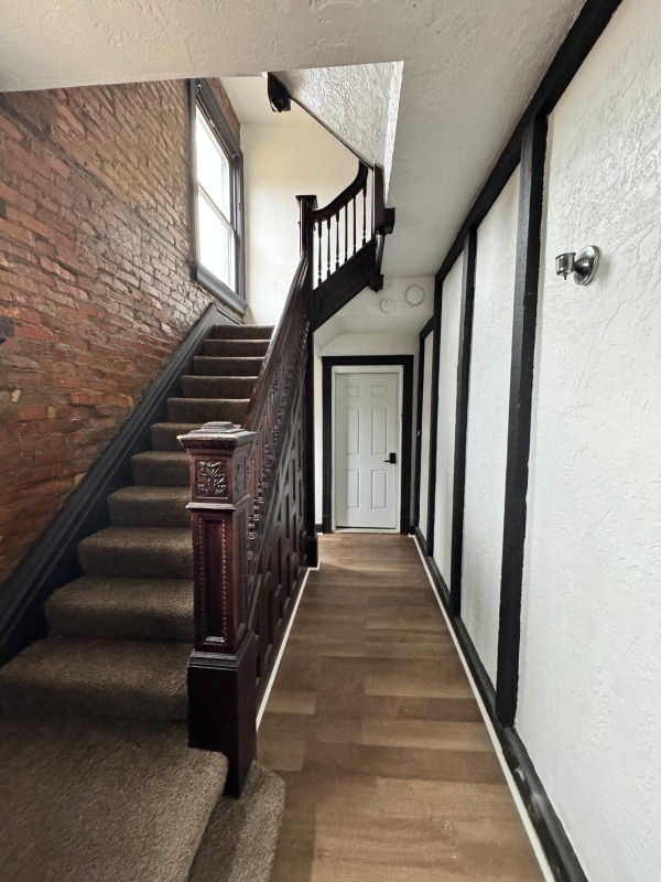 Photo - 303 Peebles St Apartment