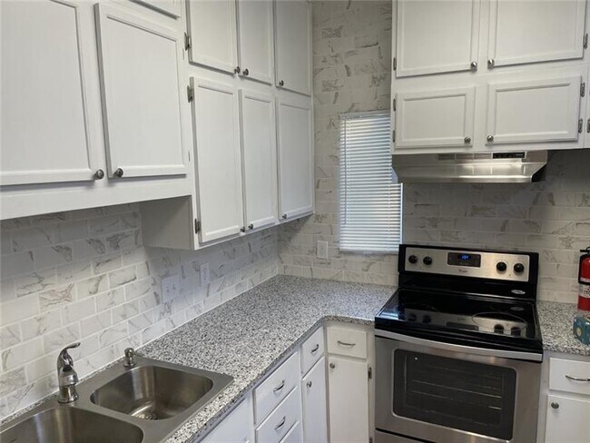 Foto del edificio - 1446 Piedmont Ave NE