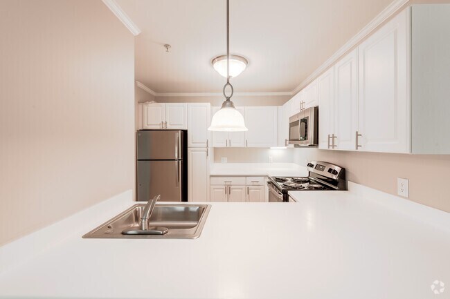 2HAB, 1BA - The Elmstead