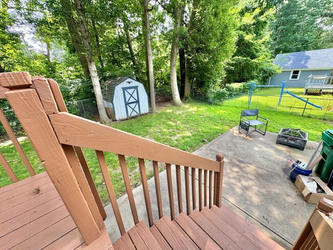 Building Photo - 3 Bedroom single family house!