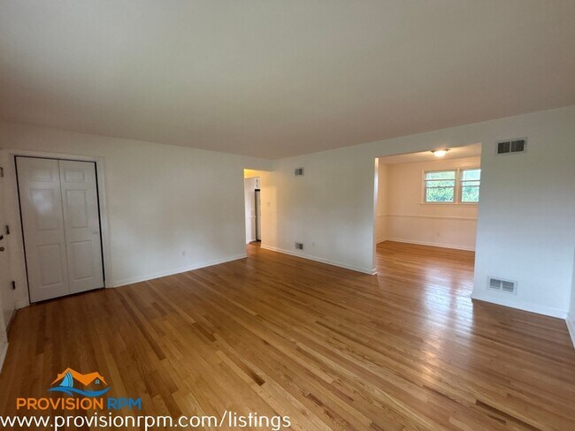 Foto del edificio - 4002 22nd Ave