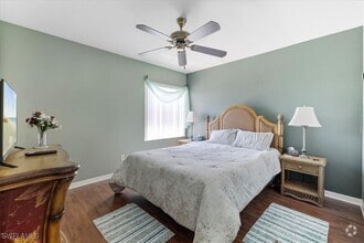 Building Photo - 13870 Silver Lake Ct