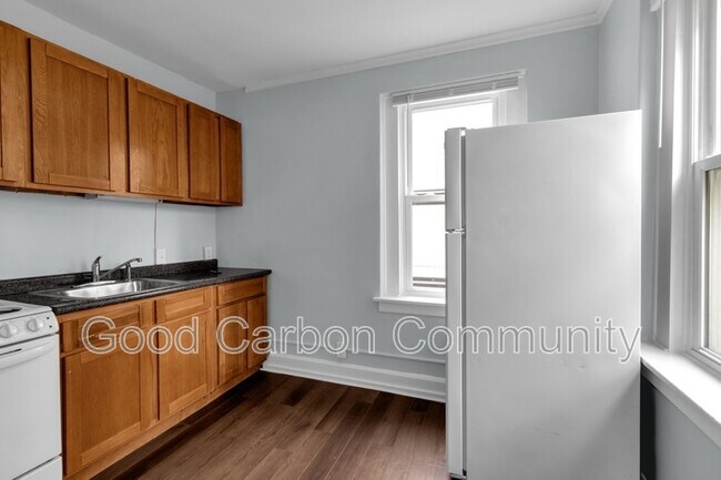 Foto del edificio - 870 Lafayette Ave