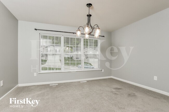 Foto del edificio - 1020 Remington Dr