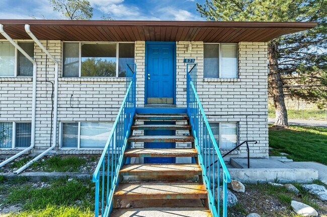 Foto del edificio - 817 W Heather Ln