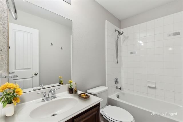 Foto del edificio - 4006 Autumnwood Ln