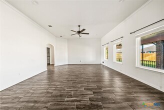 Building Photo - 5301 Primavera Ln