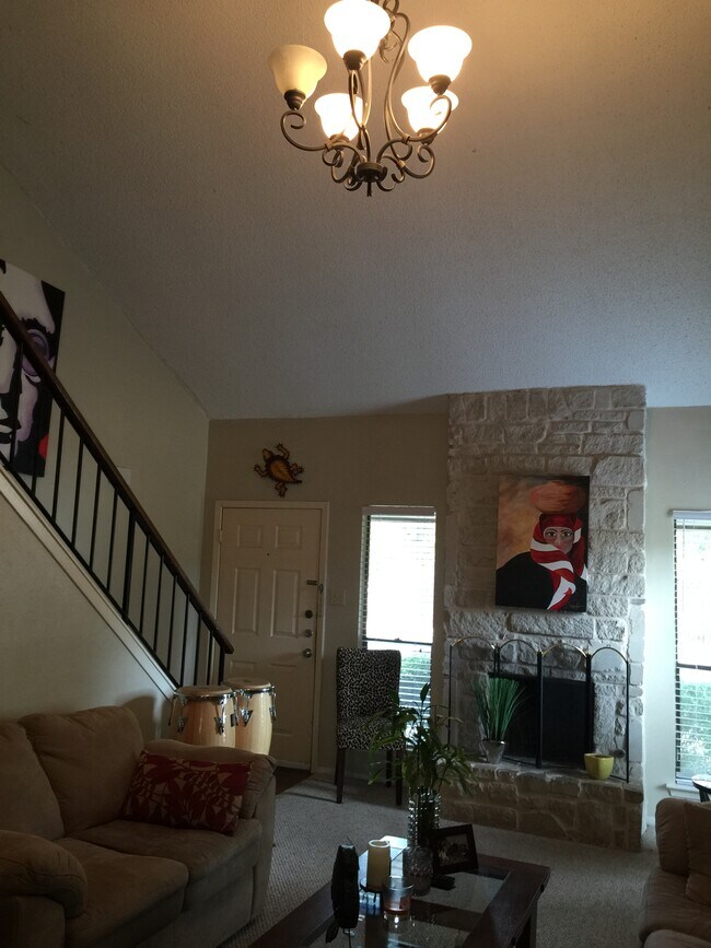 12001 Charing Cross Rd, Austin, TX 78759 Townhome Rentals in Austin